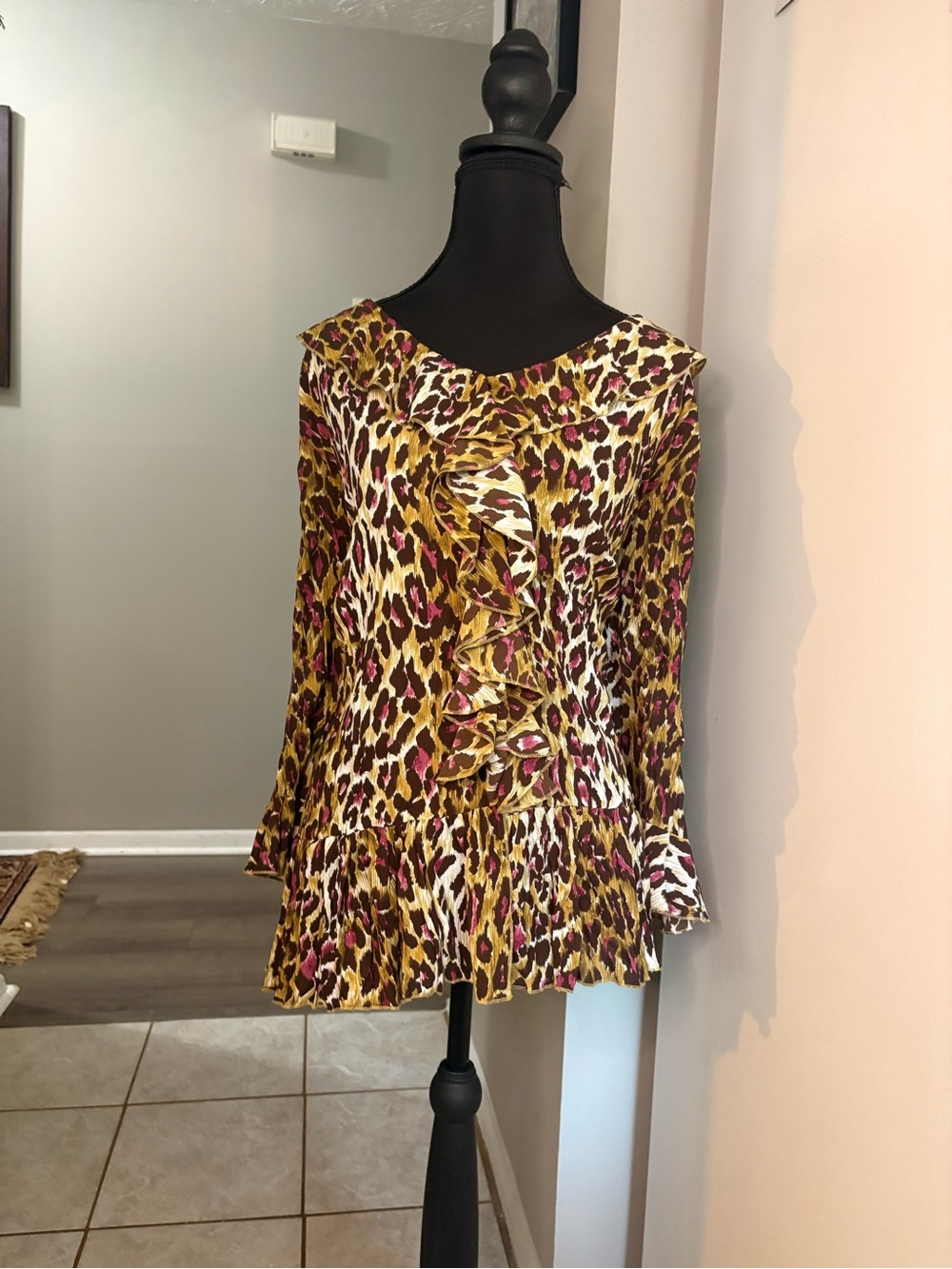 Leopard Print Ruffle Hem Women’s Top in Mustard and Pink